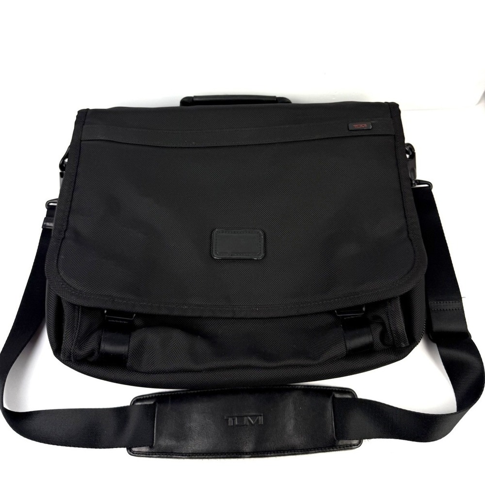Tumi Alpha Briefcase Slim Black Portfolio Ballistic Nylon Laptop Bag Travel